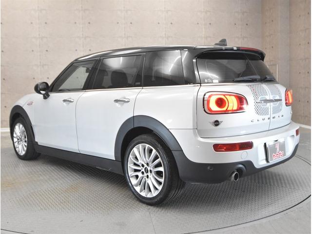 ＭＩＮＩ クラブマン　モルトン　エディション　当社買取ダイレクト販売車　黒本革シート　アダプティブクルーズコントール　衝突軽減ブレーキ　純正ナビ　バックカメラ　シートヒーター　スマートキー　ＬＥＤヘッドライト　純正１７インチアルミ　禁煙（15枚目）