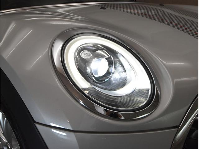 ＭＩＮＩ クラブマン　モルトン　エディション　当社買取ダイレクト販売車　黒本革シート　アダプティブクルーズコントール　衝突軽減ブレーキ　純正ナビ　バックカメラ　シートヒーター　スマートキー　ＬＥＤヘッドライト　純正１７インチアルミ　禁煙（20枚目）