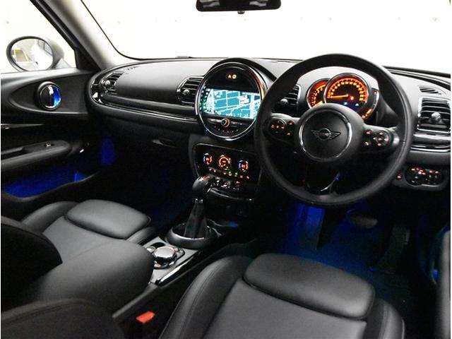 ＭＩＮＩ クラブマン　モルトン　エディション　当社買取ダイレクト販売車　黒本革シート　アダプティブクルーズコントール　衝突軽減ブレーキ　純正ナビ　バックカメラ　シートヒーター　スマートキー　ＬＥＤヘッドライト　純正１７インチアルミ　禁煙（25枚目）