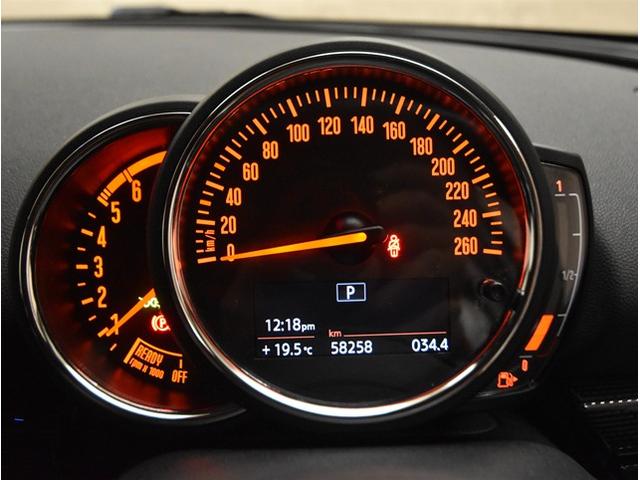 ＭＩＮＩ クラブマン　モルトン　エディション　当社買取ダイレクト販売車　黒本革シート　アダプティブクルーズコントール　衝突軽減ブレーキ　純正ナビ　バックカメラ　シートヒーター　スマートキー　ＬＥＤヘッドライト　純正１７インチアルミ　禁煙（29枚目）