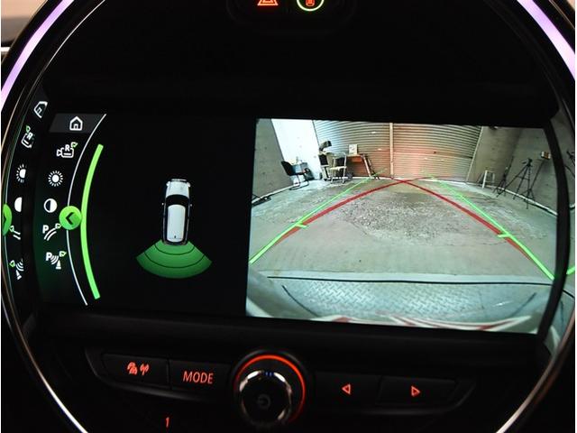 ＭＩＮＩ クラブマン　モルトン　エディション　当社買取ダイレクト販売車　黒本革シート　アダプティブクルーズコントール　衝突軽減ブレーキ　純正ナビ　バックカメラ　シートヒーター　スマートキー　ＬＥＤヘッドライト　純正１７インチアルミ　禁煙（31枚目）