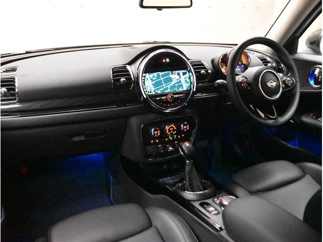 ＭＩＮＩ クラブマン　モルトン　エディション　当社買取ダイレクト販売車　黒本革シート　アダプティブクルーズコントール　衝突軽減ブレーキ　純正ナビ　バックカメラ　シートヒーター　スマートキー　ＬＥＤヘッドライト　純正１７インチアルミ　禁煙（45枚目）
