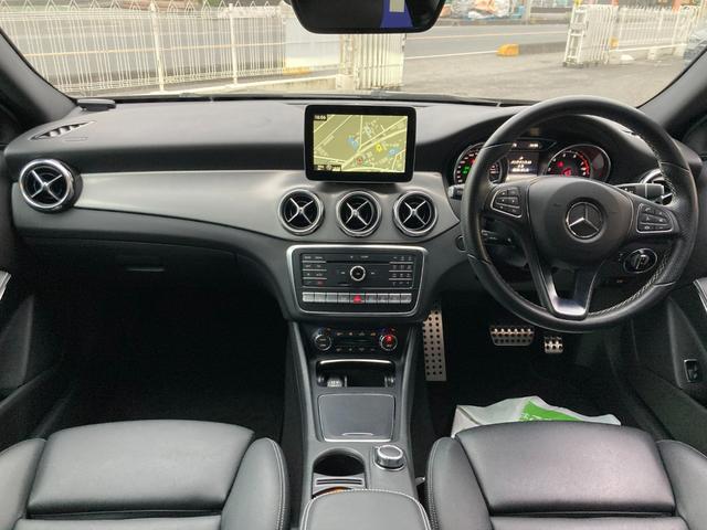 GLAクラス GLA250 4マチック 4WD レーダーセーフティパッケージ 純正ナビ バックカメラ 本革シート シートヒーター 電動リアゲート LEDヘッドライト スマートキー 純正18インチアルミホイール 衝突被害軽減ブレーキ(4枚目)