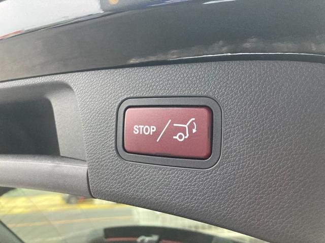 GLAクラス GLA250 4マチック 4WD レーダーセーフティパッケージ 純正ナビ バックカメラ 本革シート シートヒーター 電動リアゲート LEDヘッドライト スマートキー 純正18インチアルミホイール 衝突被害軽減ブレーキ(9枚目)