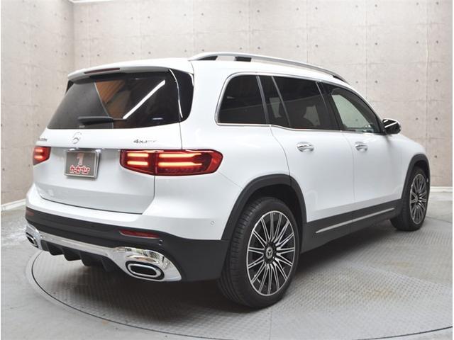 GLB GLB200d 4マチック AMGラインパッケージ アドバンスドPKG レザーシート 20インチアルミ レーダーセーフティPKG 純正ナビ10.25インチコックピットディスプレイ Burmesterサラウンドサウンドシステム LEDライト電動リアゲート(4枚目)