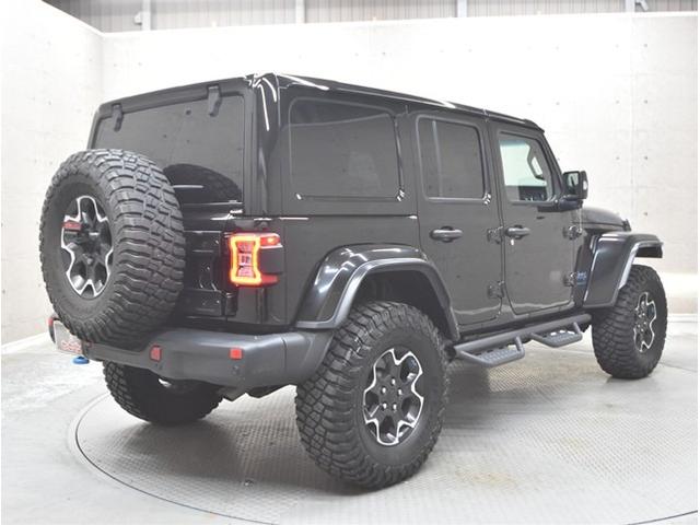 ジープ・ラングラーアンリミテッド４ｘｅ ルビコン４ｘｅ　４ＷＤ　プラグインハイブリット　純正ナビ　フルセグＴＶ　フロント＆バックカメラ　本革シート　シートヒーター　スマートキー　クルーズコントロール　　ＬＥＤヘッドライト（4枚目）