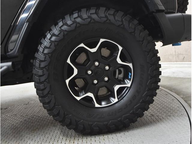 ジープ・ラングラーアンリミテッド４ｘｅ ルビコン４ｘｅ　４ＷＤ　プラグインハイブリット　純正ナビ　フルセグＴＶ　フロント＆バックカメラ　本革シート　シートヒーター　スマートキー　クルーズコントロール　　ＬＥＤヘッドライト（20枚目）