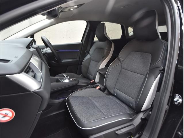 キャプチャー Ｅ－テックハイブリッド　ディスプレイオーディオ　ミラーリング　全方位カメラ　スマートキー　クルーズコントロール　ＥＴＣ　シートヒーター　ドライブレコーダー　純正１８インチアルミ（7枚目）