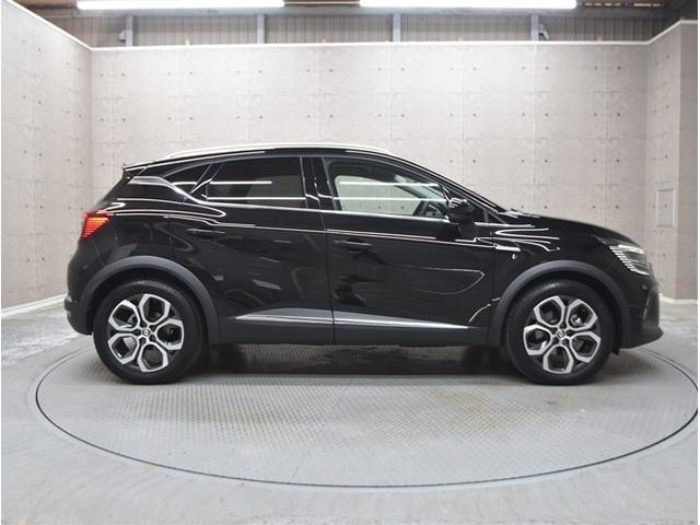 キャプチャー Ｅ－テックハイブリッド　ディスプレイオーディオ　ミラーリング　全方位カメラ　スマートキー　クルーズコントロール　ＥＴＣ　シートヒーター　ドライブレコーダー　純正１８インチアルミ（11枚目）