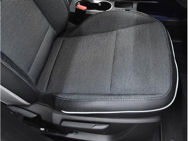 キャプチャー Ｅ－テックハイブリッド　ディスプレイオーディオ　ミラーリング　全方位カメラ　スマートキー　クルーズコントロール　ＥＴＣ　シートヒーター　ドライブレコーダー　純正１８インチアルミ（42枚目）