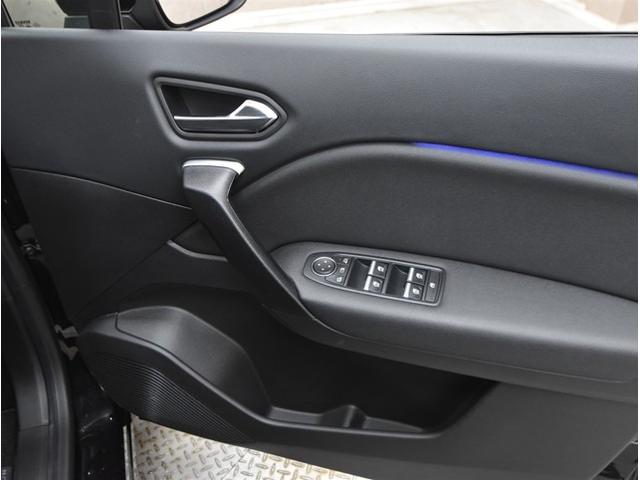 キャプチャー Ｅ－テックハイブリッド　ディスプレイオーディオ　ミラーリング　全方位カメラ　スマートキー　クルーズコントロール　ＥＴＣ　シートヒーター　ドライブレコーダー　純正１８インチアルミ（46枚目）