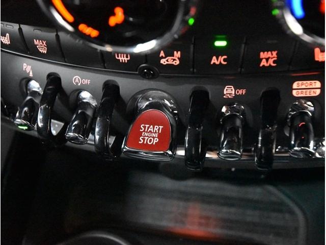 MINI クーパーD クラブマン 純正ナビ バックカメラ インテリジェントセーフティ スマートキー パワーシート LEDヘッドライト シートヒーター ミラー一体型ETC ドライブレコーダー 1オーナー車(30枚目)