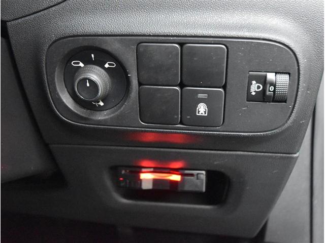 C3 フィール オプションナビ アクティブブレーキ 禁煙車 フルセグテレビ ETC カープレイ アンドロイドオート(43枚目)