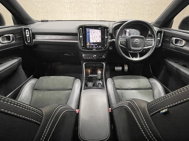 ＸＣ４０ Ｔ５　ＡＷＤ　Ｒデザイン　インテリセーフ　純正ＨＤＤナビ　全方位カメラ　ハーマンカードンオーディオ　パノラマガラスサンルーフ　パワーバックドア　電動シート　シートヒーター　スマートキー　クルーズコントロール（6枚目）