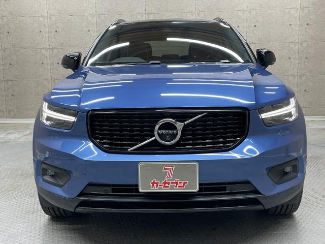 ＸＣ４０ Ｔ５　ＡＷＤ　Ｒデザイン　インテリセーフ　純正ＨＤＤナビ　全方位カメラ　ハーマンカードンオーディオ　パノラマガラスサンルーフ　パワーバックドア　電動シート　シートヒーター　スマートキー　クルーズコントロール（9枚目）