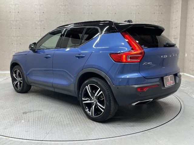 ＸＣ４０ Ｔ５　ＡＷＤ　Ｒデザイン　インテリセーフ　純正ＨＤＤナビ　全方位カメラ　ハーマンカードンオーディオ　パノラマガラスサンルーフ　パワーバックドア　電動シート　シートヒーター　スマートキー　クルーズコントロール（13枚目）
