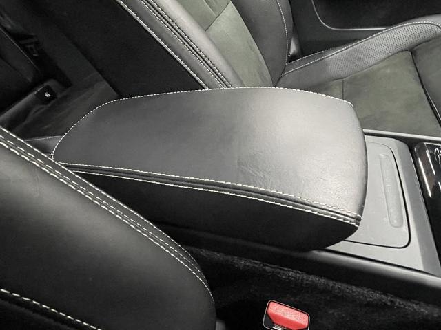 ＸＣ４０ Ｔ５　ＡＷＤ　Ｒデザイン　インテリセーフ　純正ＨＤＤナビ　全方位カメラ　ハーマンカードンオーディオ　パノラマガラスサンルーフ　パワーバックドア　電動シート　シートヒーター　スマートキー　クルーズコントロール（34枚目）