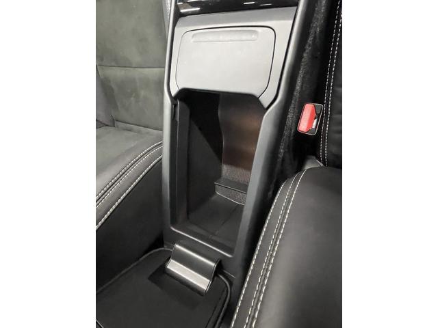 ＸＣ４０ Ｔ５　ＡＷＤ　Ｒデザイン　インテリセーフ　純正ＨＤＤナビ　全方位カメラ　ハーマンカードンオーディオ　パノラマガラスサンルーフ　パワーバックドア　電動シート　シートヒーター　スマートキー　クルーズコントロール（35枚目）