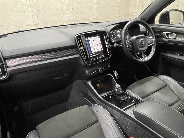 ＸＣ４０ Ｔ５　ＡＷＤ　Ｒデザイン　インテリセーフ　純正ＨＤＤナビ　全方位カメラ　ハーマンカードンオーディオ　パノラマガラスサンルーフ　パワーバックドア　電動シート　シートヒーター　スマートキー　クルーズコントロール（48枚目）
