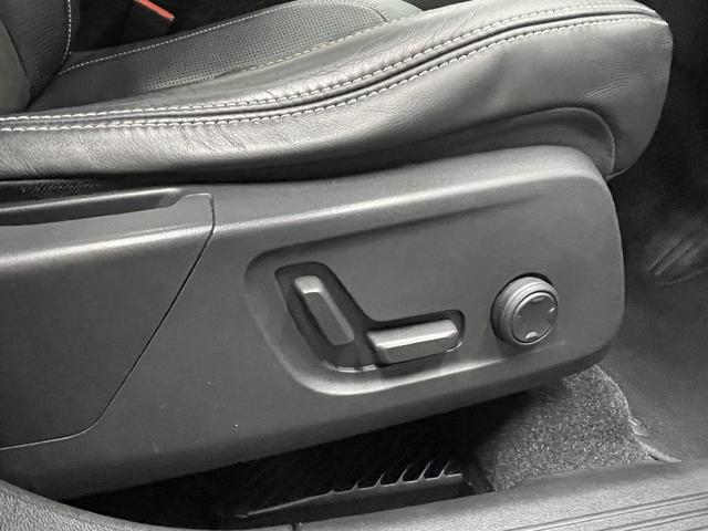 ＸＣ４０ Ｔ５　ＡＷＤ　Ｒデザイン　インテリセーフ　純正ＨＤＤナビ　全方位カメラ　ハーマンカードンオーディオ　パノラマガラスサンルーフ　パワーバックドア　電動シート　シートヒーター　スマートキー　クルーズコントロール（50枚目）