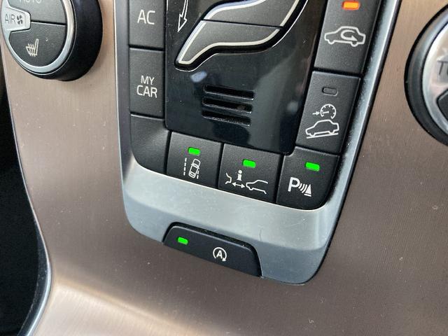 Ｖ４０ クロスカントリー　Ｔ５　ＡＷＤ　タックエディション　４ＷＤ　インテリセーフ　純正ナビ　バックカメラ　電動シート　シートヒーター　シティウィーブシート　プッシュスタート　ＬＥＤヘッドライト　Ｂｌｕｅｔｏｏｔｈオーディオ（17枚目）