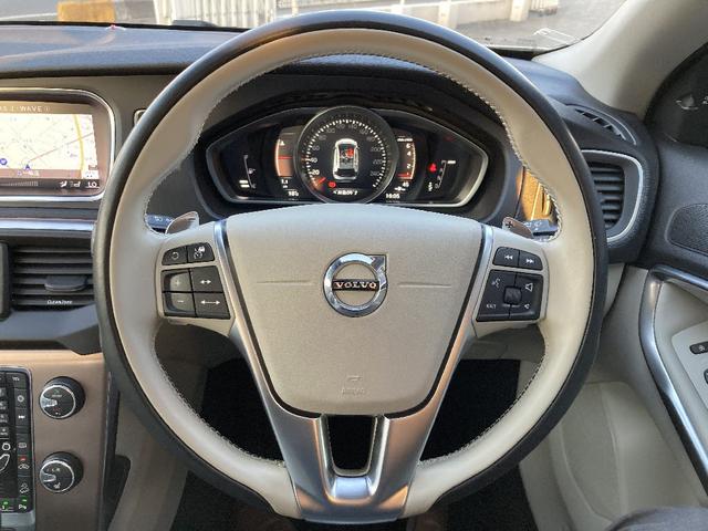 Ｖ４０ クロスカントリー　Ｔ５　ＡＷＤ　タックエディション　４ＷＤ　インテリセーフ　純正ナビ　バックカメラ　電動シート　シートヒーター　シティウィーブシート　プッシュスタート　ＬＥＤヘッドライト　Ｂｌｕｅｔｏｏｔｈオーディオ（20枚目）