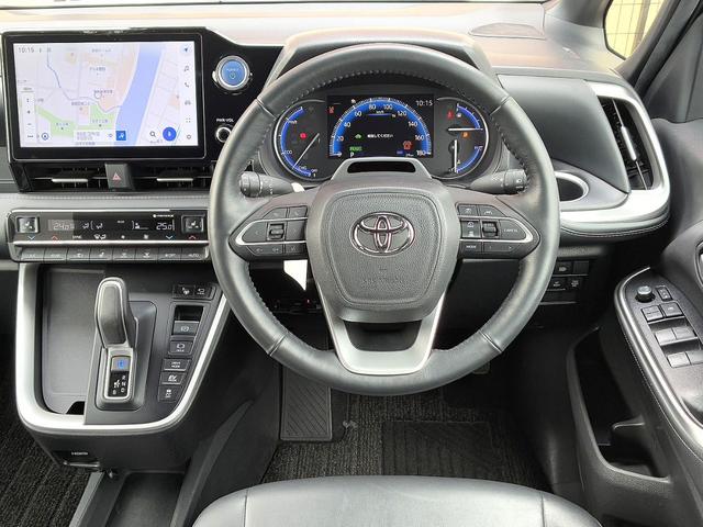 ノア ハイブリッドＳ－Ｚ　ＴＳＳ　ナビ　パノラミックビューモニター　パーキングアシスト　ＢＳＭ　快適利便パッケージＨｉｇｈ　ユニバーサルステップ　ＡＣ１００Ｖ／１５００Ｗ　フルセグ　ＨＤＭＩ　ＥＴＣ２．０（2枚目）