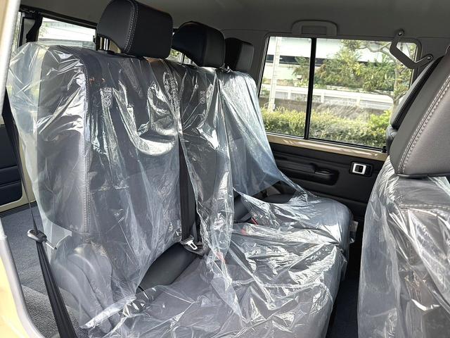 ランドクルーザー７０ ＡＸ　ＡＸ（５名）ディーゼルターボ　４ＷＤ　トヨタセーフティーセンス　オーディオレス　合皮レザーコンビシート　ＤＡＣ　ＨＡＣ　クルーズコントロール　フォグランプ（13枚目）