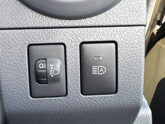 ランドクルーザー７０ ＡＸ　ＡＸ（５名）ディーゼルターボ　４ＷＤ　トヨタセーフティーセンス　オーディオレス　合皮レザーコンビシート　ＤＡＣ　ＨＡＣ　クルーズコントロール　フォグランプ（20枚目）