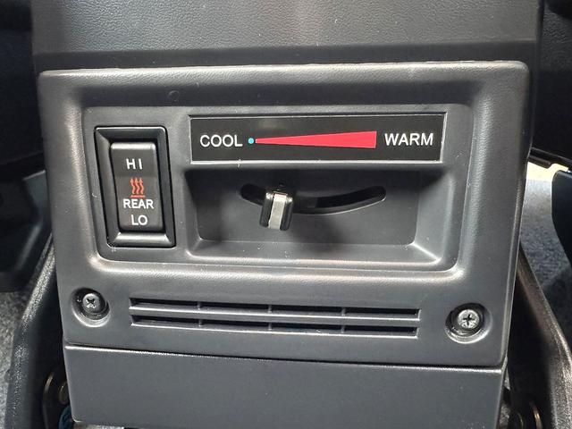 ランドクルーザー７０ ＡＸ　ＡＸ（５名）ディーゼルターボ　４ＷＤ　トヨタセーフティーセンス　オーディオレス　合皮レザーコンビシート　ＤＡＣ　ＨＡＣ　クルーズコントロール　フォグランプ（21枚目）