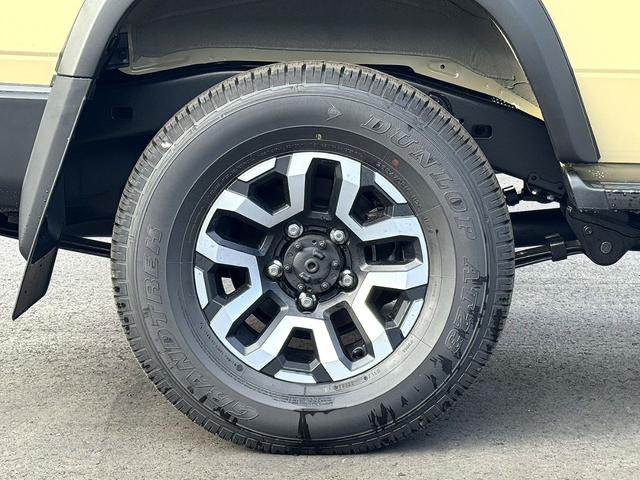 ランドクルーザー７０ ＡＸ　ＡＸ（５名）ディーゼルターボ　４ＷＤ　トヨタセーフティーセンス　オーディオレス　合皮レザーコンビシート　ＤＡＣ　ＨＡＣ　クルーズコントロール　フォグランプ（32枚目）