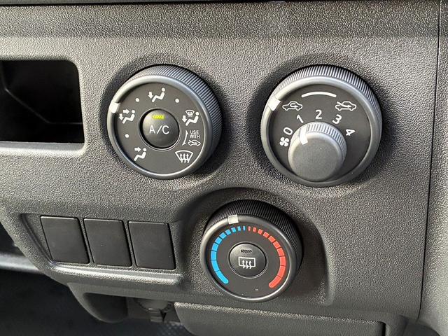 ハイエースバン ロングDX GLパッケージ TSS オーディオレス パノラミックビュー対応ナビレディパッケージ デジタルインナーミラー AC100V/100W LED キーレス(14枚目)