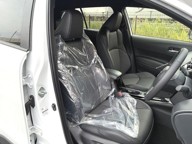 カローラクロス ハイブリッド Z 雹害 ディスプレイオーディオ パノラミックビューモニター ETC2.0 トヨタセーフティセンス レーダークルーズ 合皮ハーフコンビシート 純正18インチアルミ(12枚目)