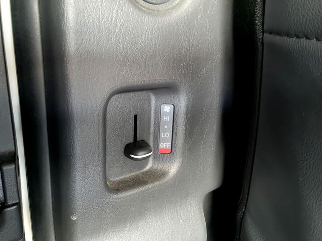 ハイエースバン スーパーGL ダークプライムII パノラミックビューM T-コネクトナビ トヨタセーフティセンス ETC2.0 純正アルミ 合皮コンビシート デジタルインナーミラー LEDライト(23枚目)