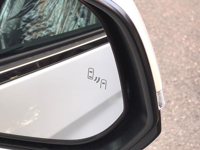 ヴォクシー Ｓ－Ｚ　雹害　ＴＳＳ　ナビ　Ｂカメラ　快適利便パッケージＨｉｇｈ　ドライビングサポートパッケージ　ＢＳＭ　ＨＵＤ　デジタルインナーミラー　シートヒーター　ステアリングヒーター　後席オットマン　ＥＴＣ２．０（6枚目）