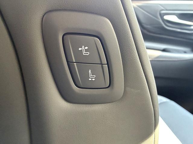 アルファード Ｚ　ムーンルーフ　両側パワースライドドア　ディスプレイオーディオｐｌｕｓ　Ｔコネクトナビ　パノラミックビューモニター　レーダークルーズ　ＥＴＣ２．０　合皮シート　シートエアコン　ＬＥＤ　ナノイーＸ（16枚目）