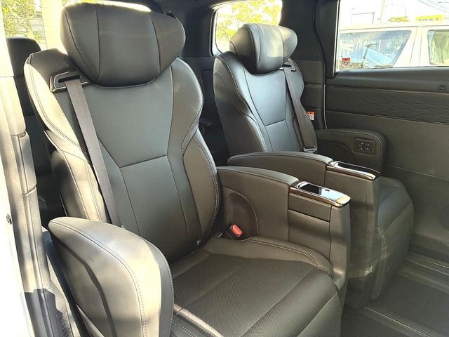 アルファード Ｚ　ムーンルーフ　両側パワースライドドア　ディスプレイオーディオｐｌｕｓ　Ｔコネクトナビ　パノラミックビューモニター　レーダークルーズ　ＥＴＣ２．０　合皮シート　シートエアコン　ＬＥＤ　ナノイーＸ（17枚目）