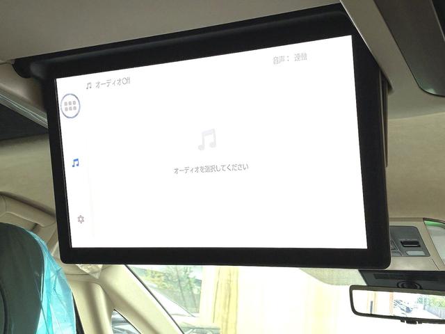 アルファードＰＨＥＶ エグゼクティブラウンジ　雹害　ＪＢＬプレミアムサウンドシステム１５スピーカー　１４インチリアシートエンターテイメントシステム　ムーンルーフ　レザーシート　パノラミックビュー　両側パワースライド＆パワーバックドア　寒冷地仕様（5枚目）