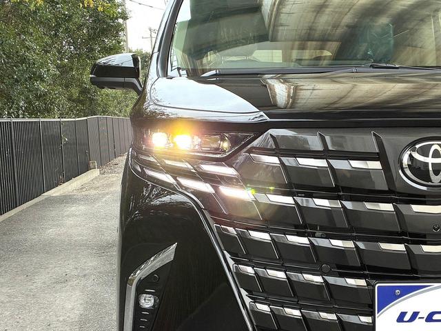 アルファードＰＨＥＶ エグゼクティブラウンジ　雹害　ＪＢＬプレミアムサウンドシステム１５スピーカー　１４インチリアシートエンターテイメントシステム　ムーンルーフ　レザーシート　パノラミックビュー　両側パワースライド＆パワーバックドア　寒冷地仕様（48枚目）