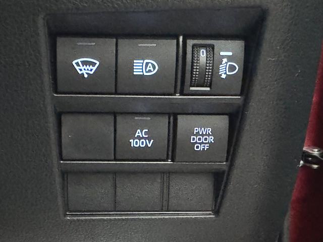 ノア ハイブリッドS-Z 雹害 トヨタチームメイトアドバンストパーク+寒冷地仕様 10.5インチディスプレイオーディオPlus ドライビングサポート ETC2.0 ユニバーサルステップ 両側Pスライド パノラミックビュー(21枚目)