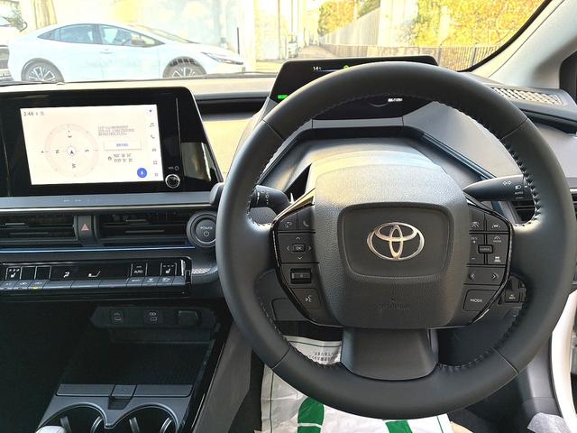 プリウス Ｇ　雹害　ＴＳＳ　ディスプレイオーディオ　Ｂカメラ　シートヒーター　ＡＣ１００Ｖ／１５００Ｗ　フルセグ　アルミホイールレス　ＥＴＣ２．０（2枚目）