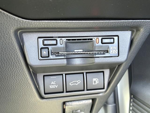 プリウス Ｚ　雹害　ＴＳＳ　ディスプレイオーディオ　パノラミックビューモニター　ＢＳＭ　ドラレコ機能付きデジタルインナーミラー　イルミネーション通知システム　シートＡ／Ｃ　ＡＣ１００Ｖ／１５００Ｗ　ＥＴＣ２．０（6枚目）