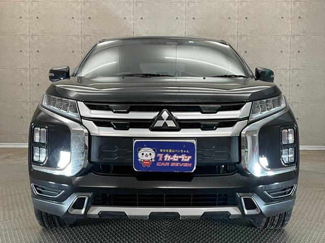 ＲＶＲ 　後期型　４ＷＤ　ドライブレコーダー　自動衝突軽減ブレーキ　パワーシート　シートヒーター　クルーズコントロール　バックカメラ　ＥＴＣ　車線逸脱抑制システム　Ｂｌｕｅｔｏｏｔｈ接続可能　ＬＥＤヘッドライト（16枚目）