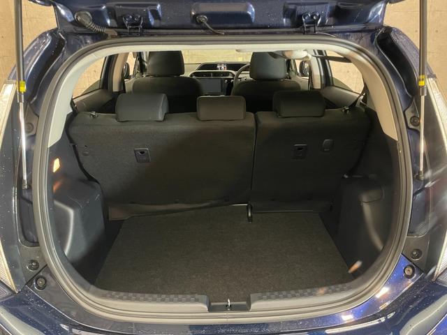 アクア Sスタイルブラック 後期型 ワンオーナー 純正SDナビ ドライブレコーダー フルセグテレビ バックカメラ Bluetooth接続 ビルトインETC 自動衝突被害軽減ブレーキ レーンアシスト LEDヘッドライト(17枚目)