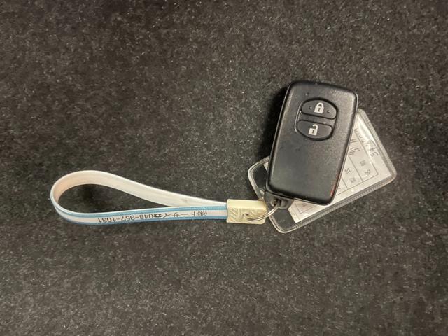 アクア Sスタイルブラック 後期型 ワンオーナー 純正SDナビ ドライブレコーダー フルセグテレビ バックカメラ Bluetooth接続 ビルトインETC 自動衝突被害軽減ブレーキ レーンアシスト LEDヘッドライト(19枚目)