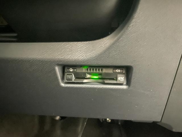 アクア Sスタイルブラック 後期型 ワンオーナー 純正SDナビ ドライブレコーダー フルセグテレビ バックカメラ Bluetooth接続 ビルトインETC 自動衝突被害軽減ブレーキ レーンアシスト LEDヘッドライト(24枚目)