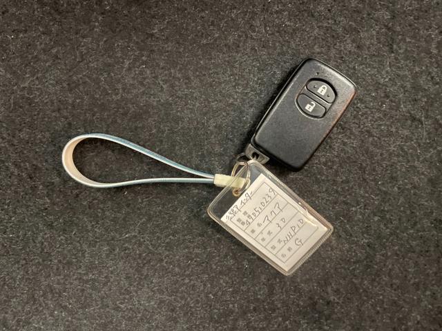 アクア G 後期型 社外メモリーナビ Bluetooth接続 バックカメラ CD・DVD再生 ビルトインETC クルーズコントロール 自動衝突被害軽減ブレーキ レーンアシスト スマートキー プッシュスタート(12枚目)