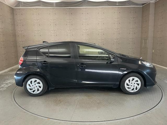 アクア G 後期型 社外メモリーナビ Bluetooth接続 バックカメラ CD・DVD再生 ビルトインETC クルーズコントロール 自動衝突被害軽減ブレーキ レーンアシスト スマートキー プッシュスタート(28枚目)