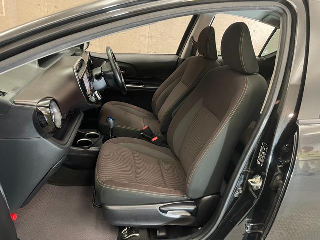 アクア G 後期型 社外メモリーナビ Bluetooth接続 バックカメラ CD・DVD再生 ビルトインETC クルーズコントロール 自動衝突被害軽減ブレーキ レーンアシスト スマートキー プッシュスタート(33枚目)