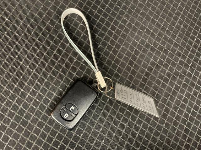 アクア Sスタイルブラック 後期型 ドライブレコーダー 純正SDナビ Bluetooth接続 フルセグテレビ バックカメラ 自動衝突被害軽減ブレーキ レーンアシスト スマートキー プッシュスタート ビルトインETC2.0(18枚目)